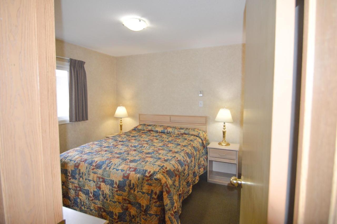 Shoreline Motel Penticton