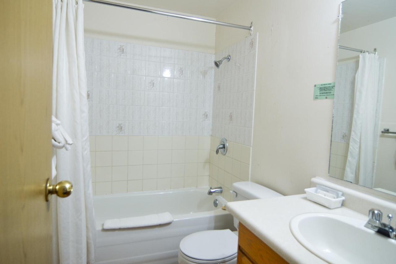 Shoreline Motel Penticton