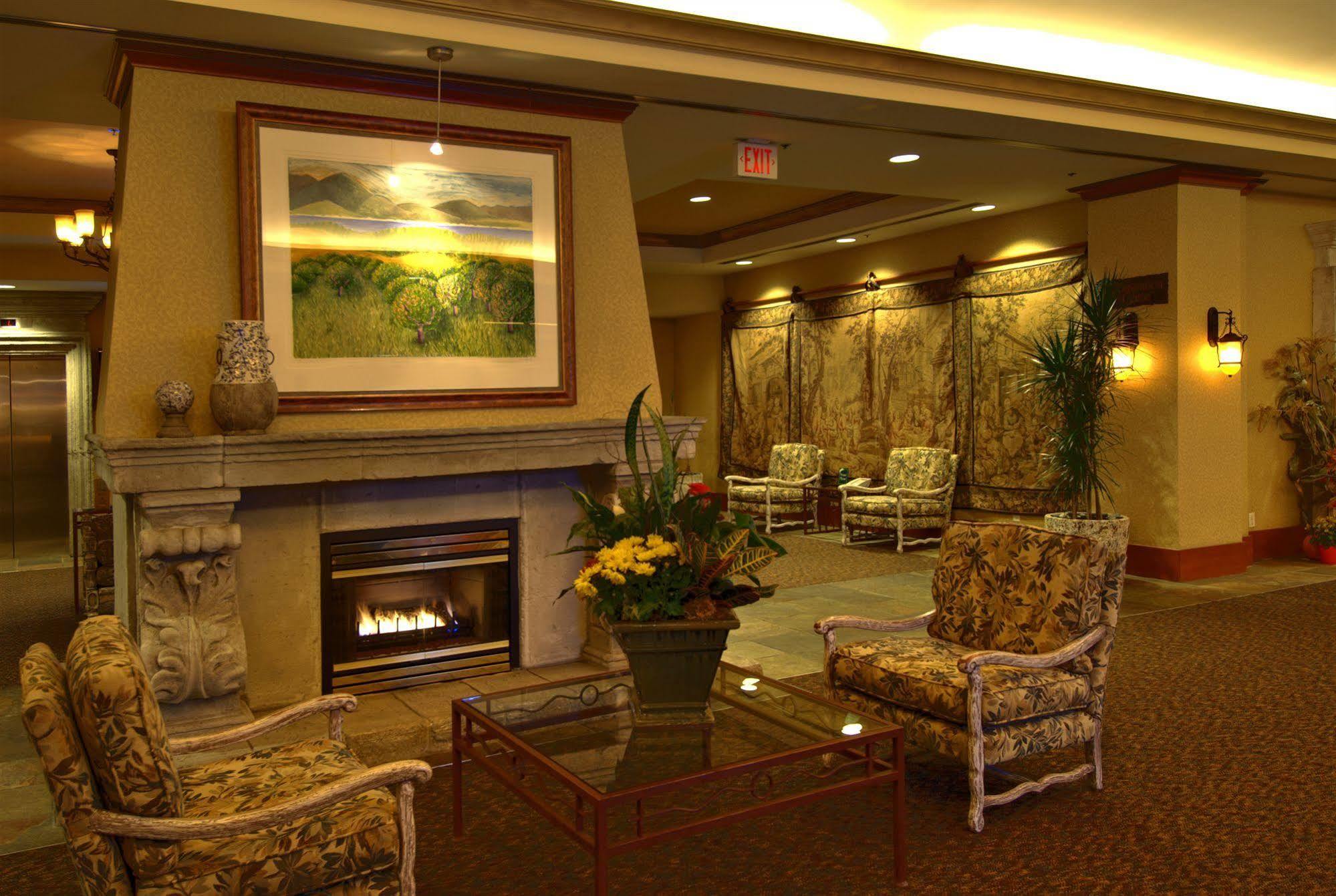 Lakeside 4*