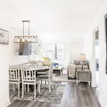 Alexander Beach House Okanagan