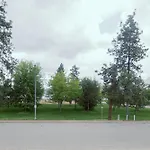 Waterfront Inn