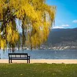 Okanagan Lakefront Resort