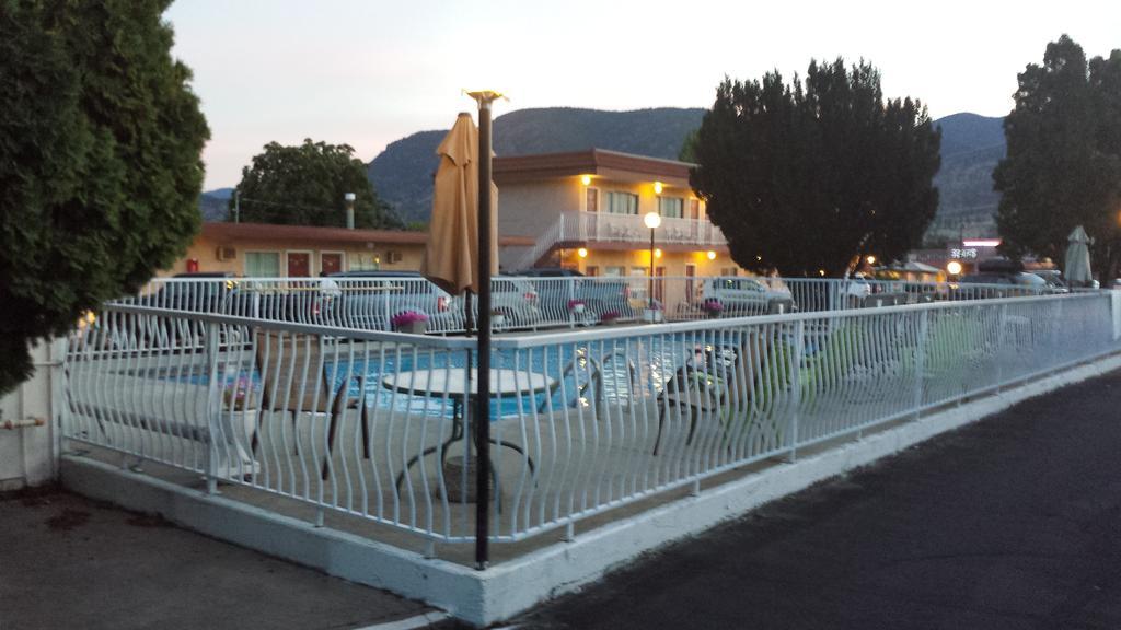 Swiss Sunset 2* Penticton