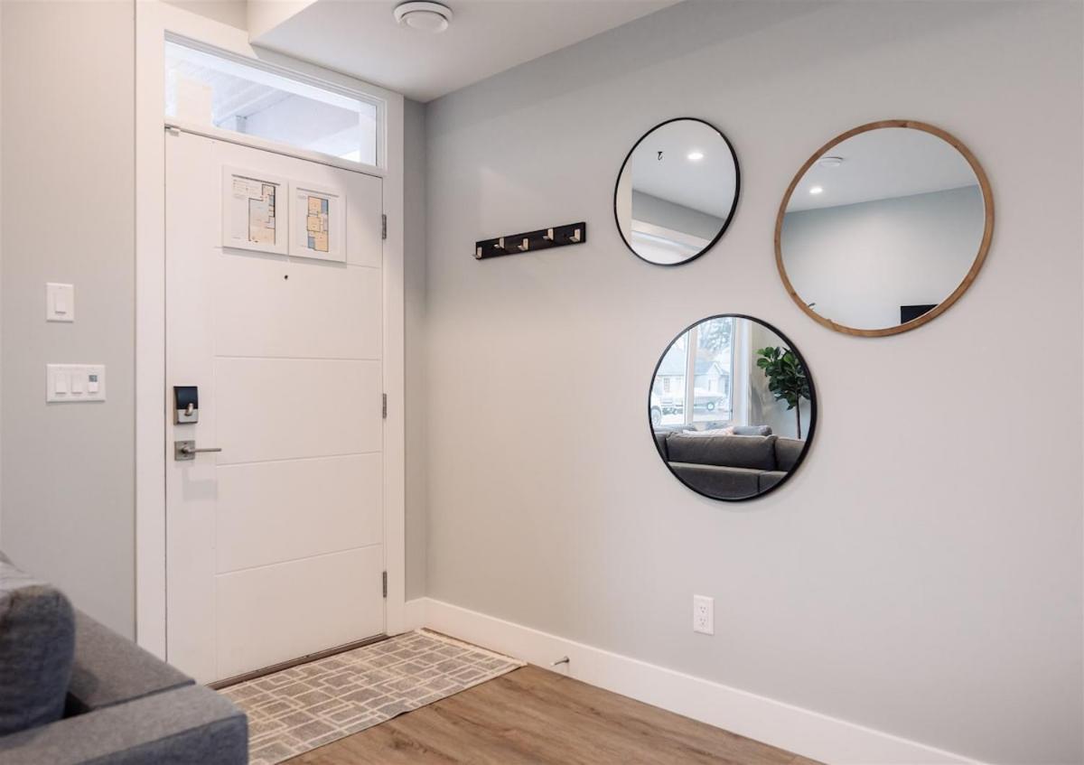 Brand New 3bdr - Close To Beach & Dining