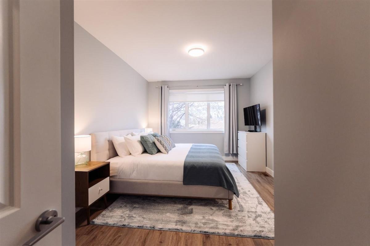 Brand New 3bdr - Close To Beach & Dining Casa de férias Penticton