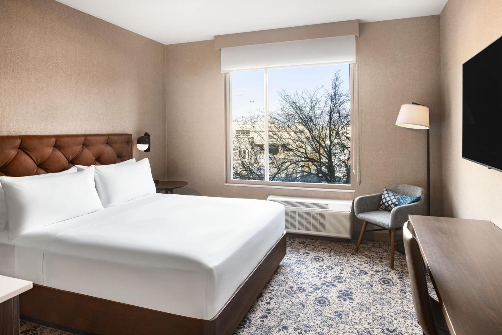 Hotel Four Points By Sheraton At The Convention Centre Penticton
