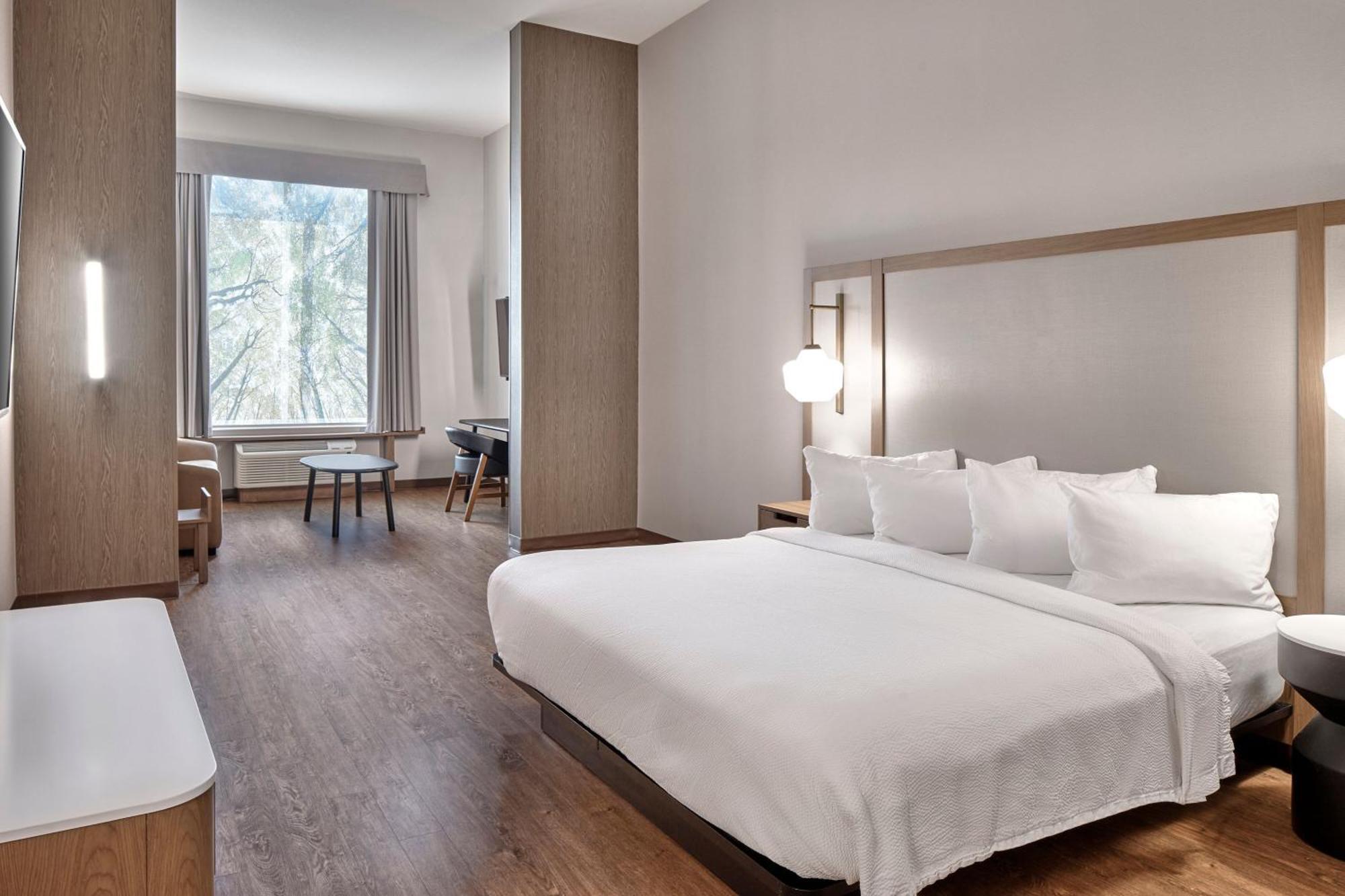 Fairfield & By Marriott Hotel