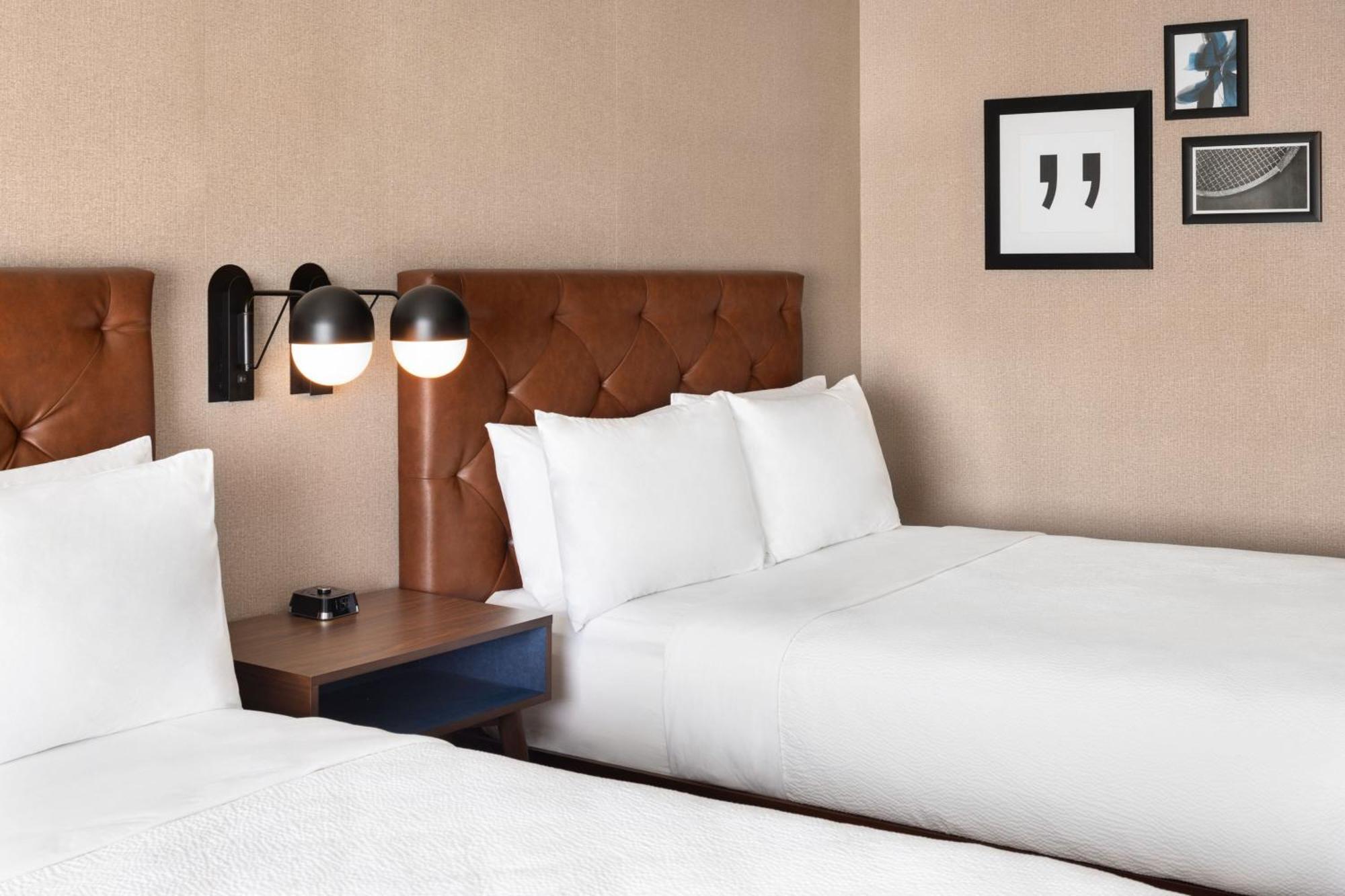 Four Points By Sheraton At The Convention Centre