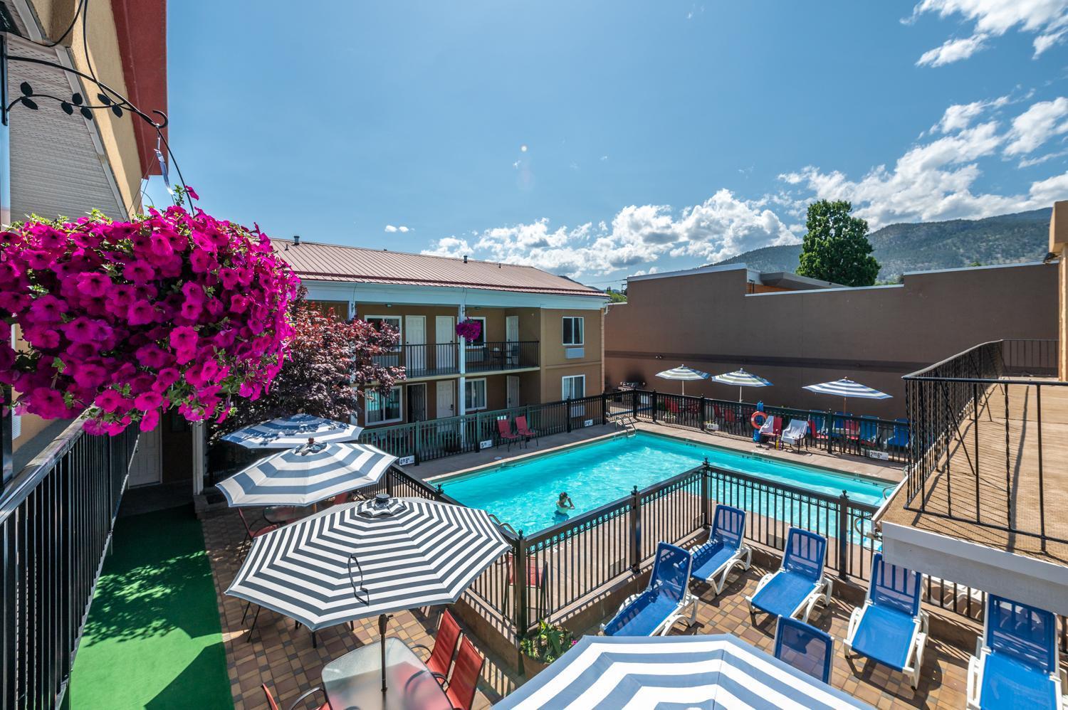 Sahara Courtyard 3* Penticton