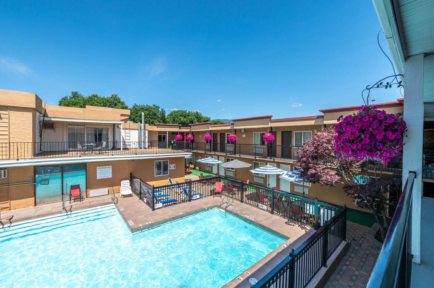 Sahara Courtyard Motel Penticton