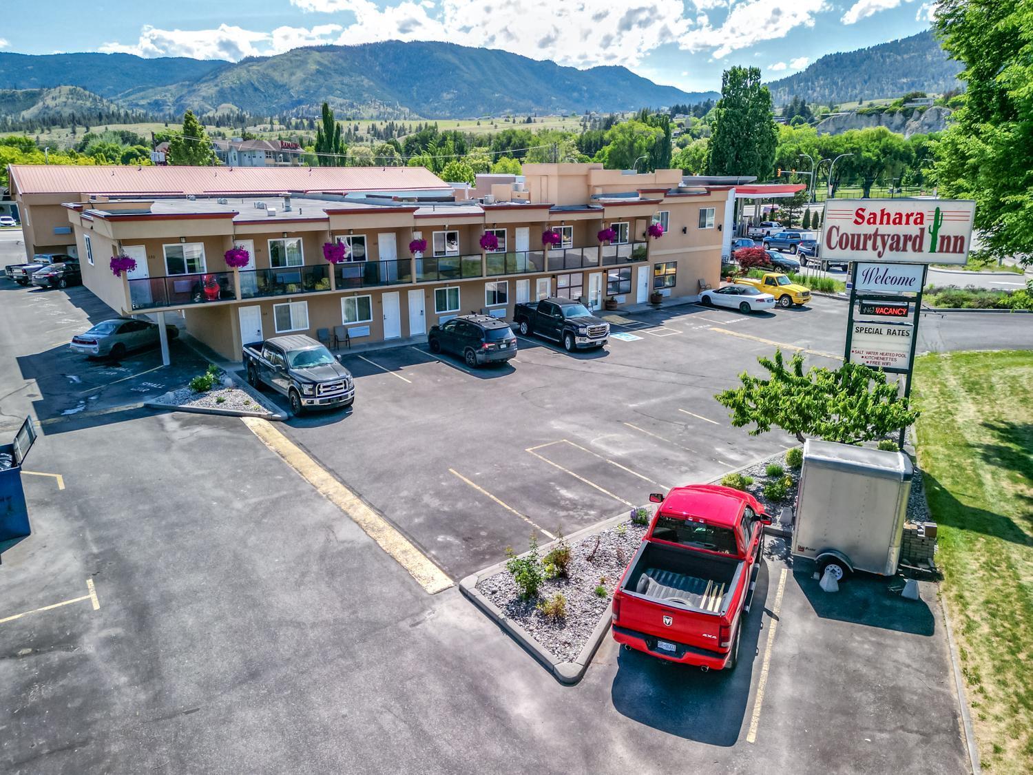Sahara Courtyard 3* Penticton