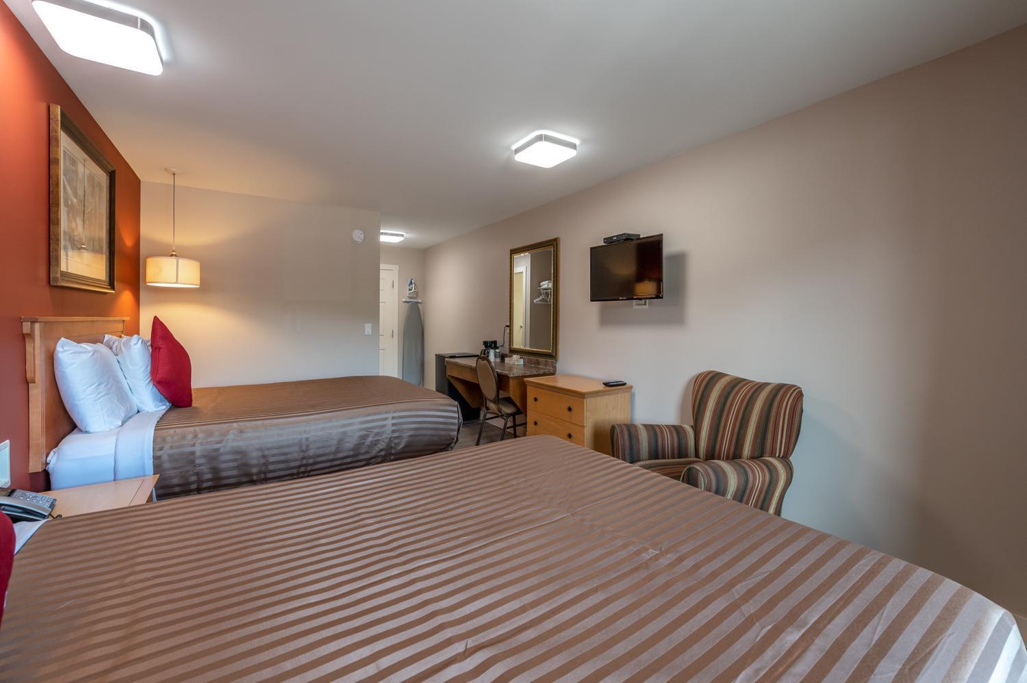Motel Sahara Courtyard Penticton