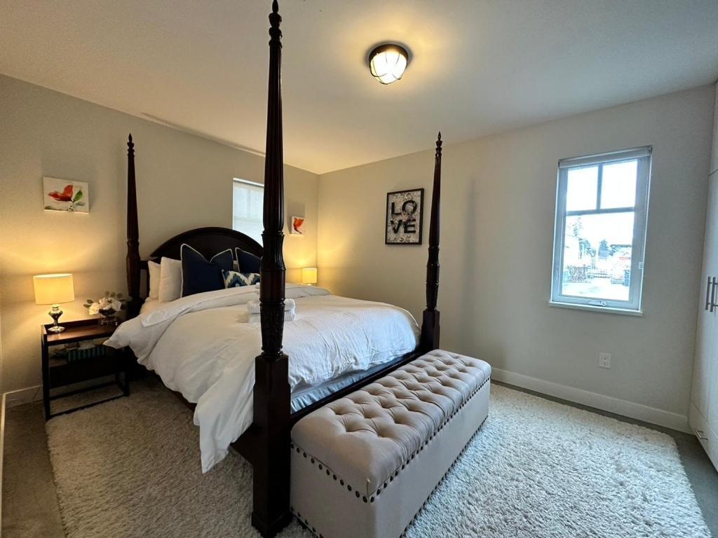 Getaway Carriage House - Great Location! Private! *