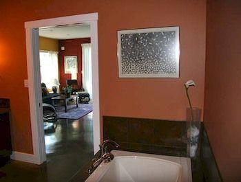 Crooked Tree Bed & Breakfast Guest Suites Penticton