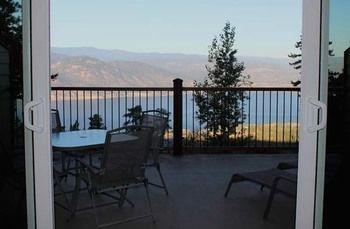Crooked Tree Bed & Breakfast Guest Suites Penticton