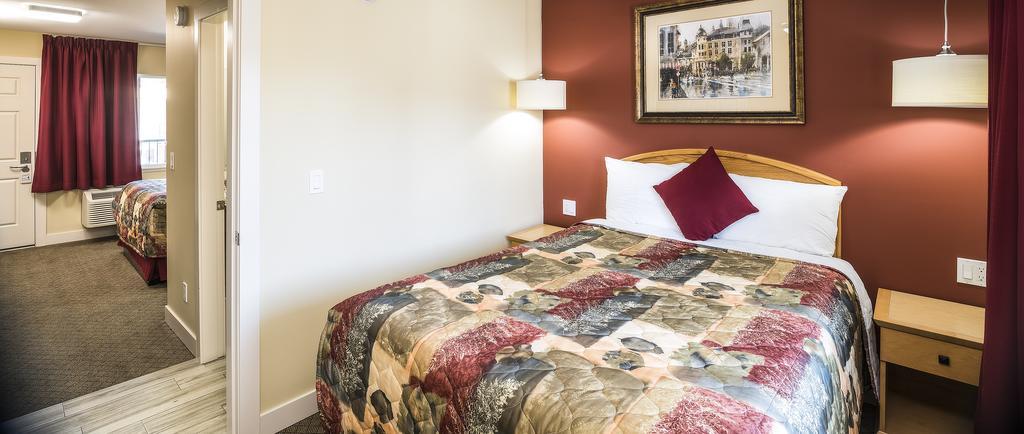 Sahara Courtyard Motel Penticton