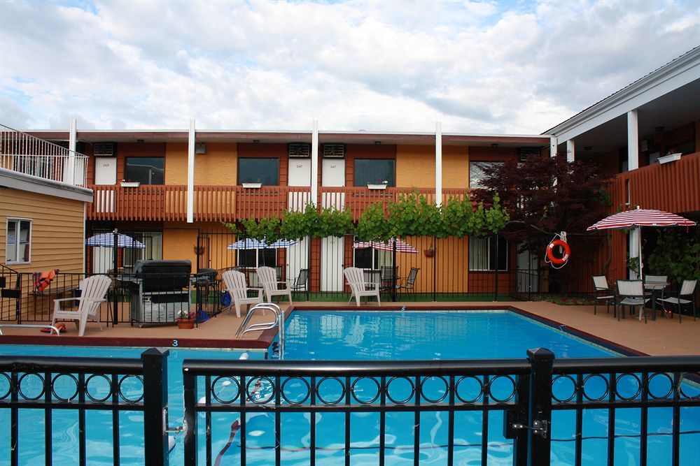 Sahara Courtyard Motel Penticton