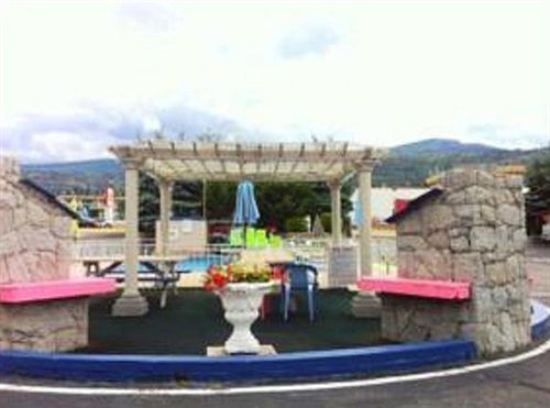 Motel Super 8 By Wyndham