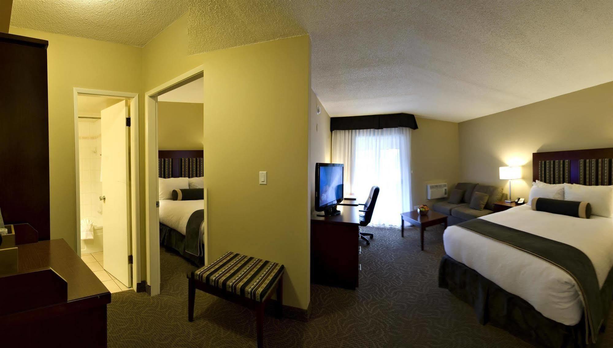 Penticton, Independent Hotel