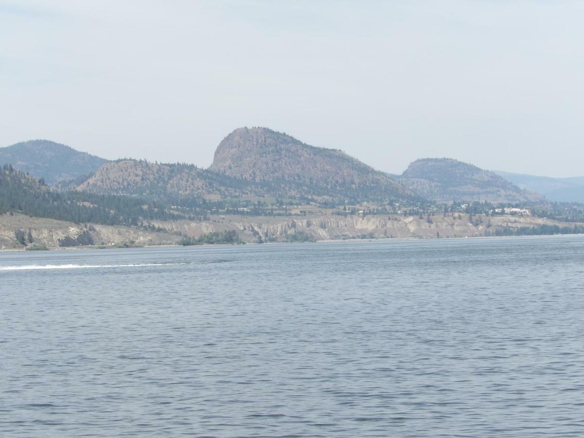 Motel Okanagan Lakefront
