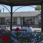 Valley Star Motel