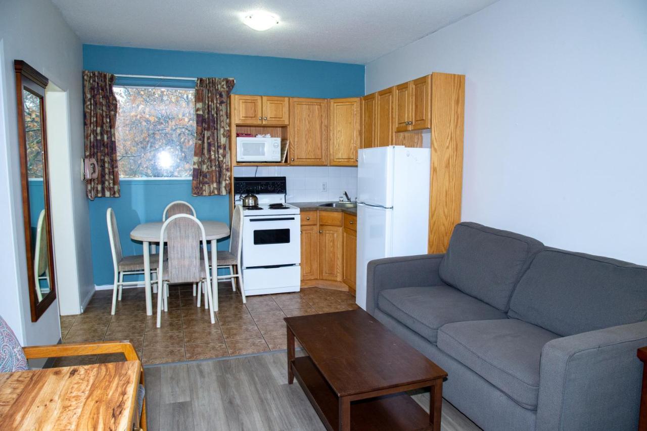 Spanish 3* Penticton