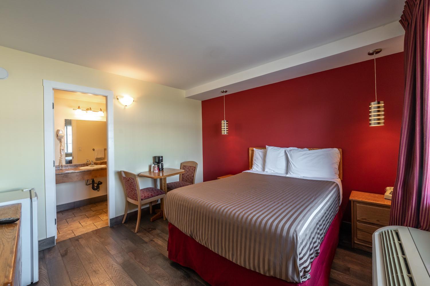 Sahara Courtyard Motel 3*