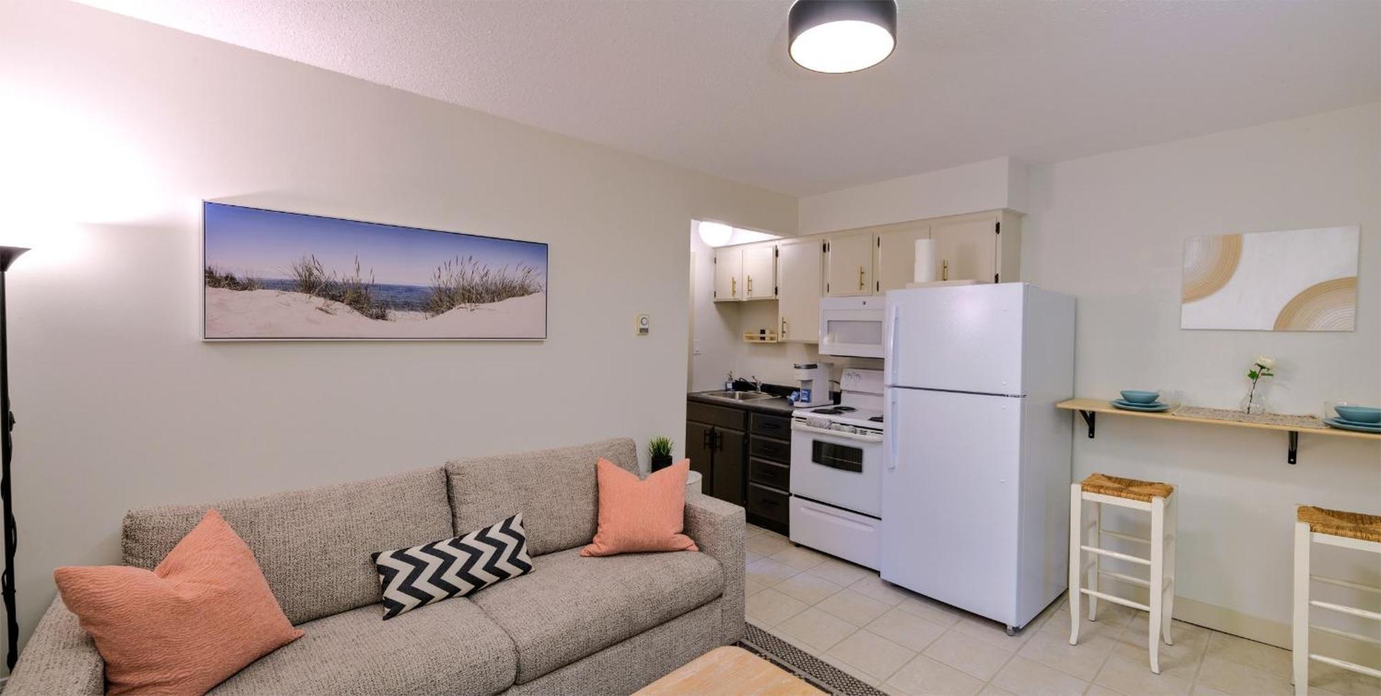Lakeside & Nordic Motel 3*