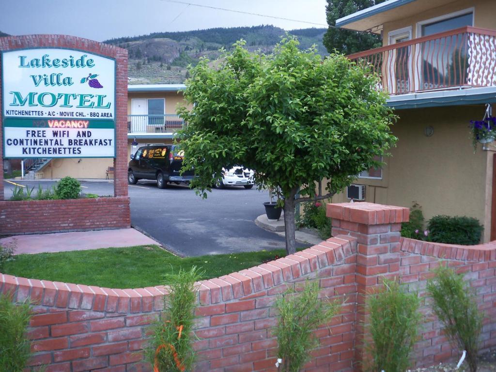 Lakeside & Nordic Motel