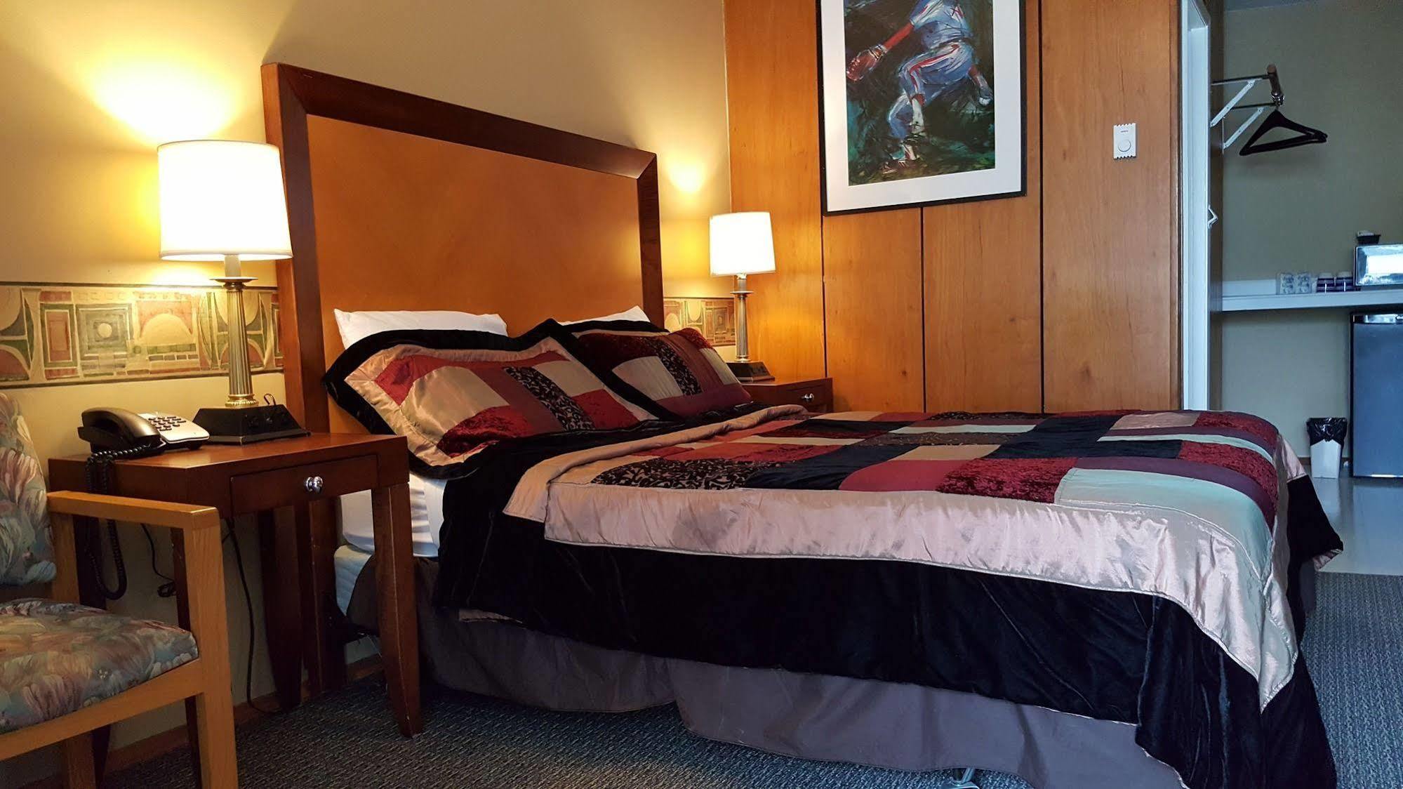 Plaza Motel Penticton