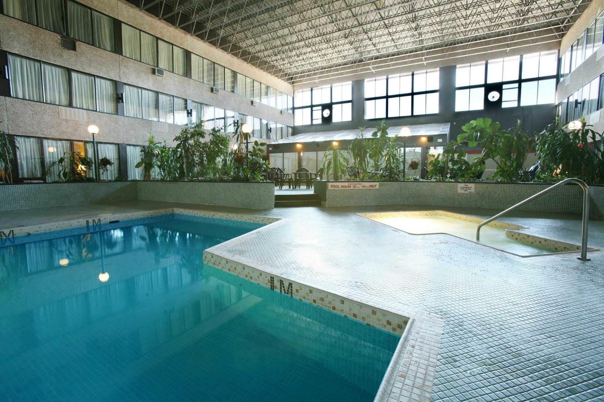Hotel Sandman 3*